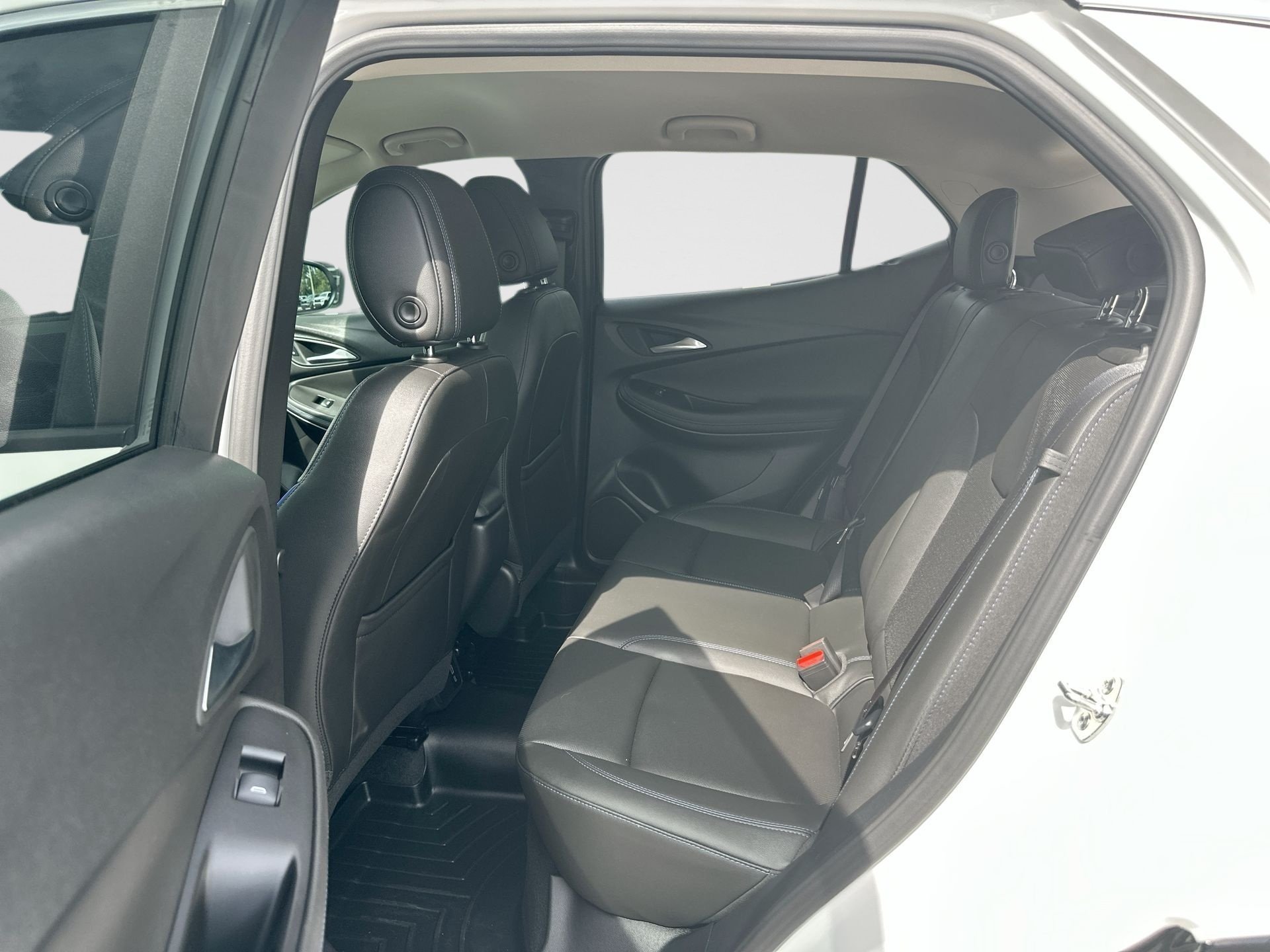 2025 Buick Encore GX Sport Touring - Photo 23