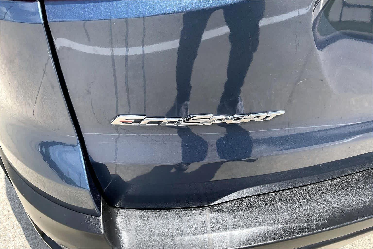 Used 2021 Blue Ford S image 10