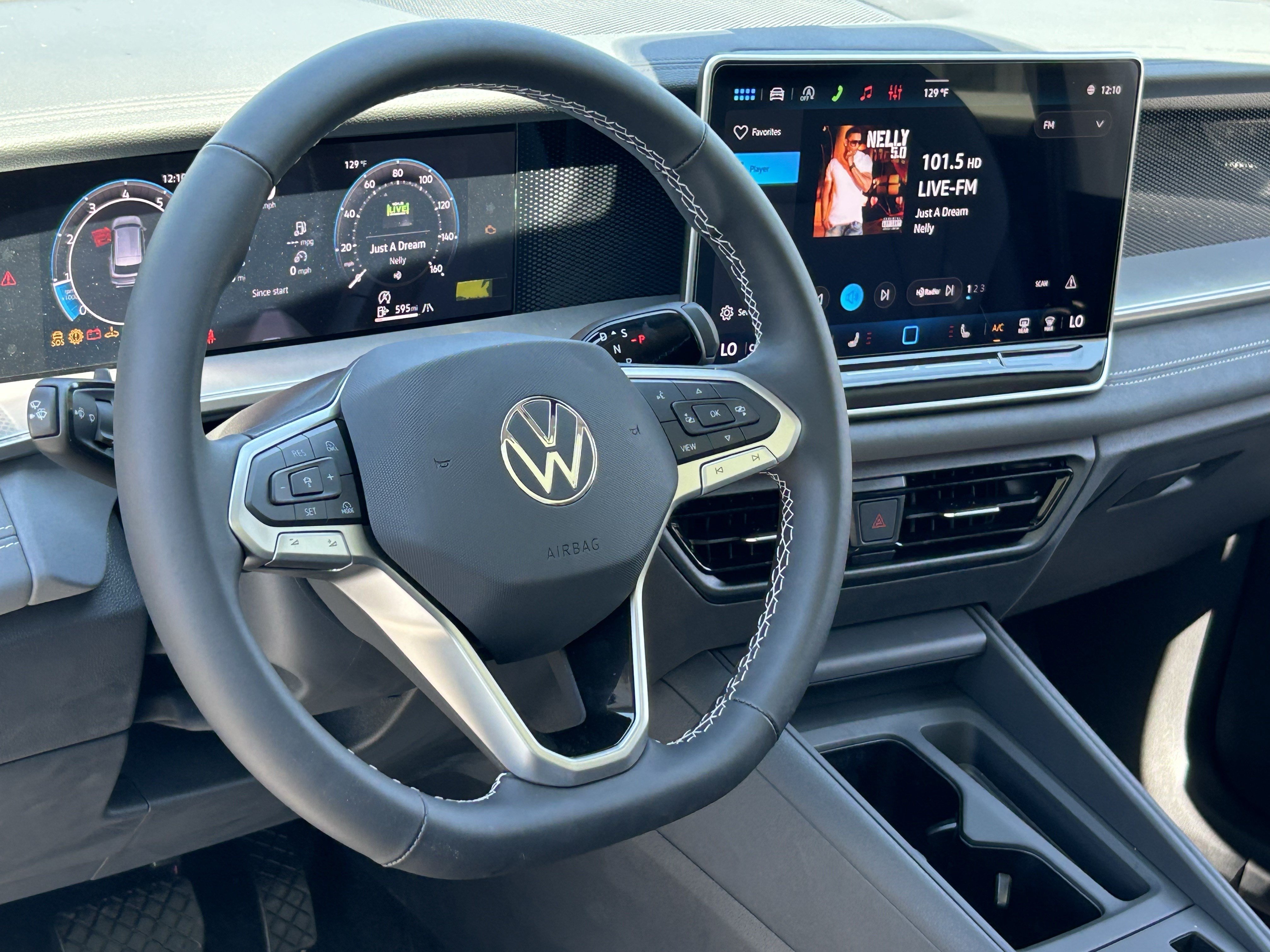 New 2026 Deep Black Pearl Volkswagen SE image 19