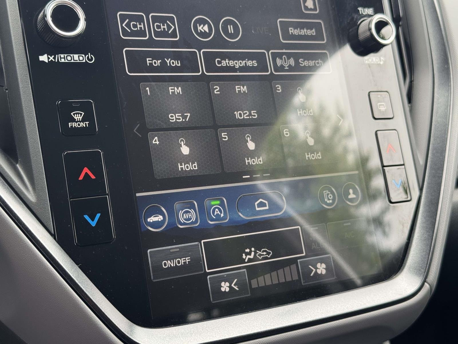 Used 2025 Crystal White Pearl Subaru Wilderness image 18
