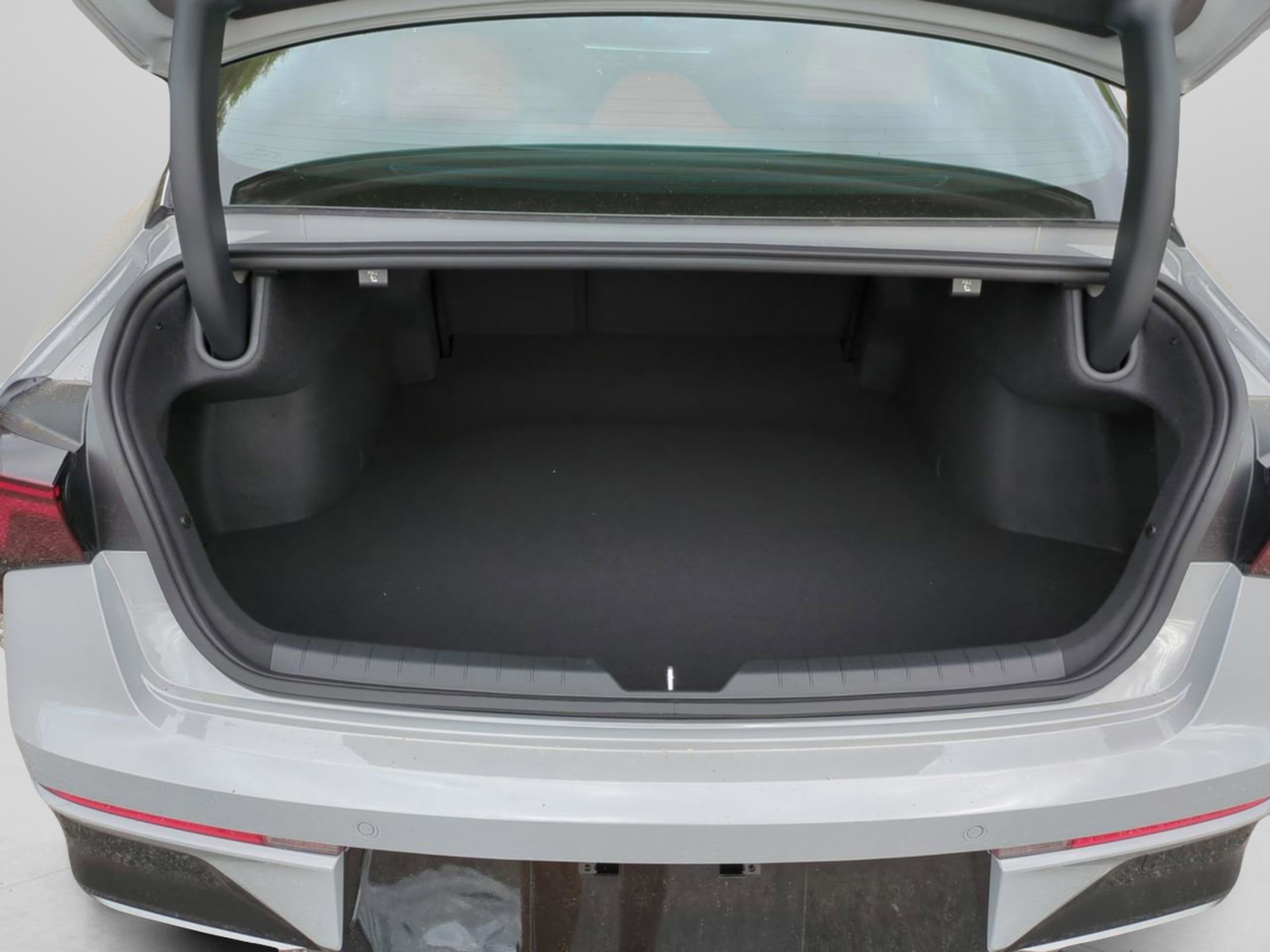 New 2026 Wolf Gray Kia GT-Line image 16