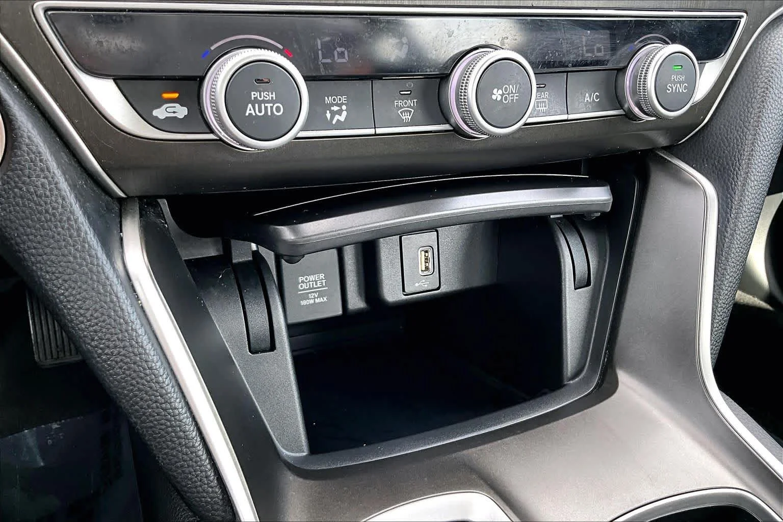 Used 2019 Modern Steel Metallic Honda LX 1.5T image 32