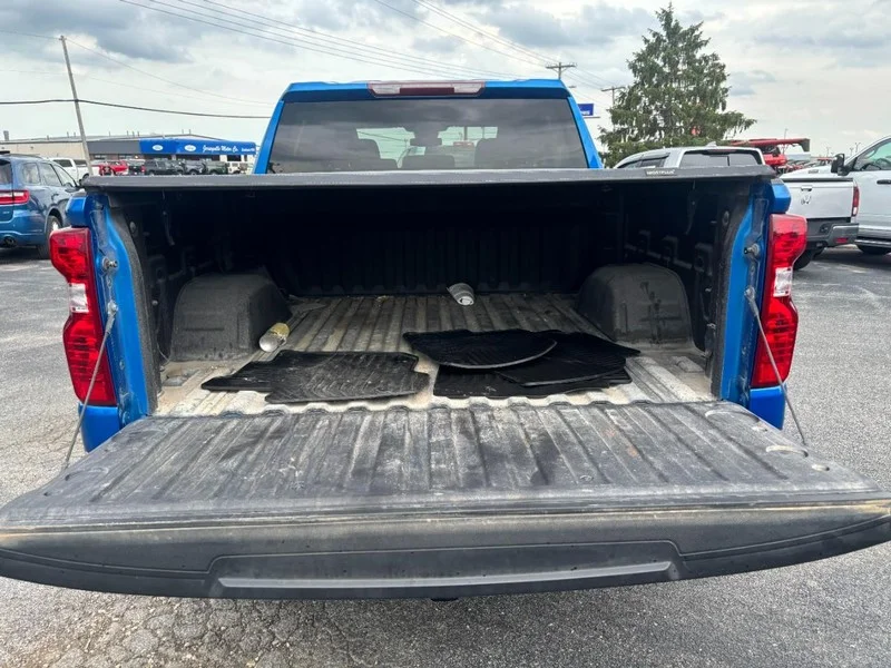 Used 2023 Glacier Blue Metallic Chevrolet Custom image 6