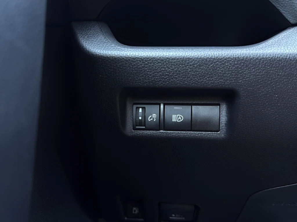 Used 2025 Silver Sky Metallic Toyota XLE image 17