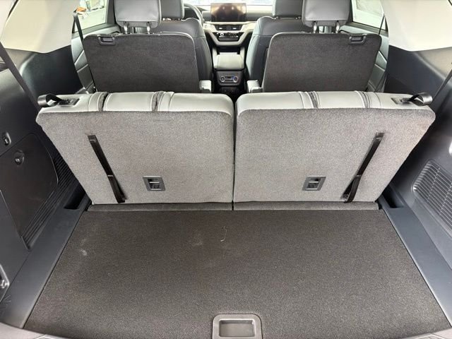 New 2026 Star White Metallic Tri-Coat Ford Active image 58