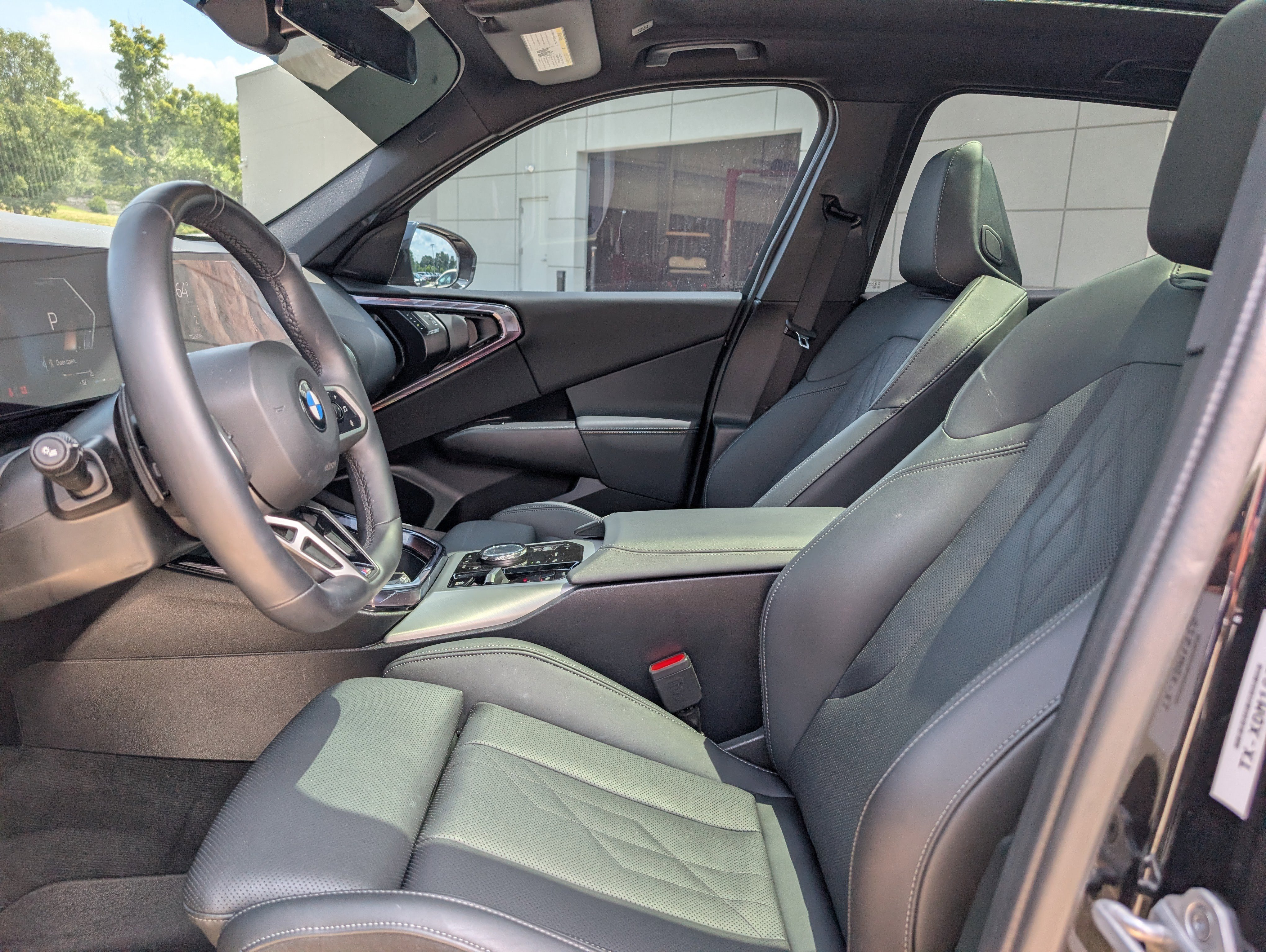 2025 BMW X3 30 - Photo 18