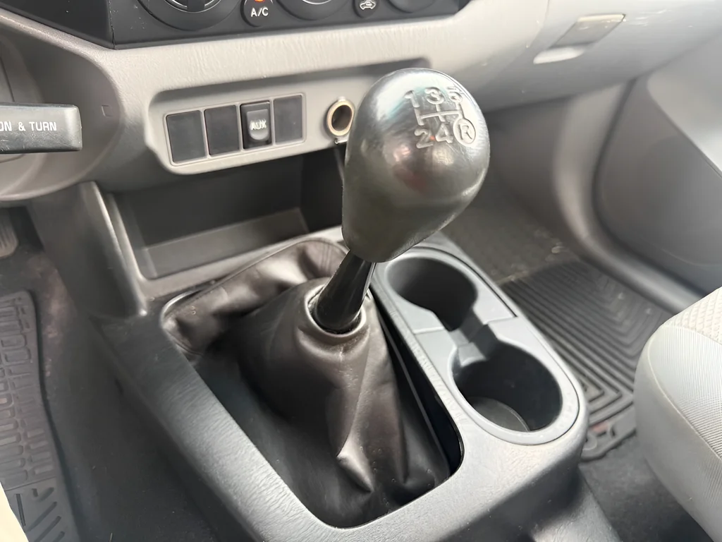 Used 2012 Super White Toyota Base image 24