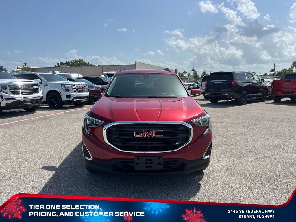 Used 2018 RED QUARTZ TINTCOAT GMC SLE image 3