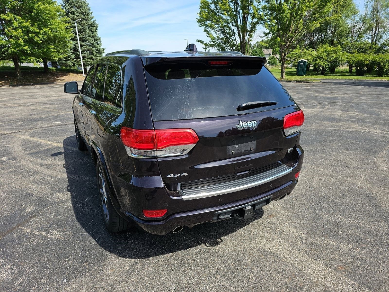 Used 2019 Sangria Metallic Clearcoat Jeep Overland image 3