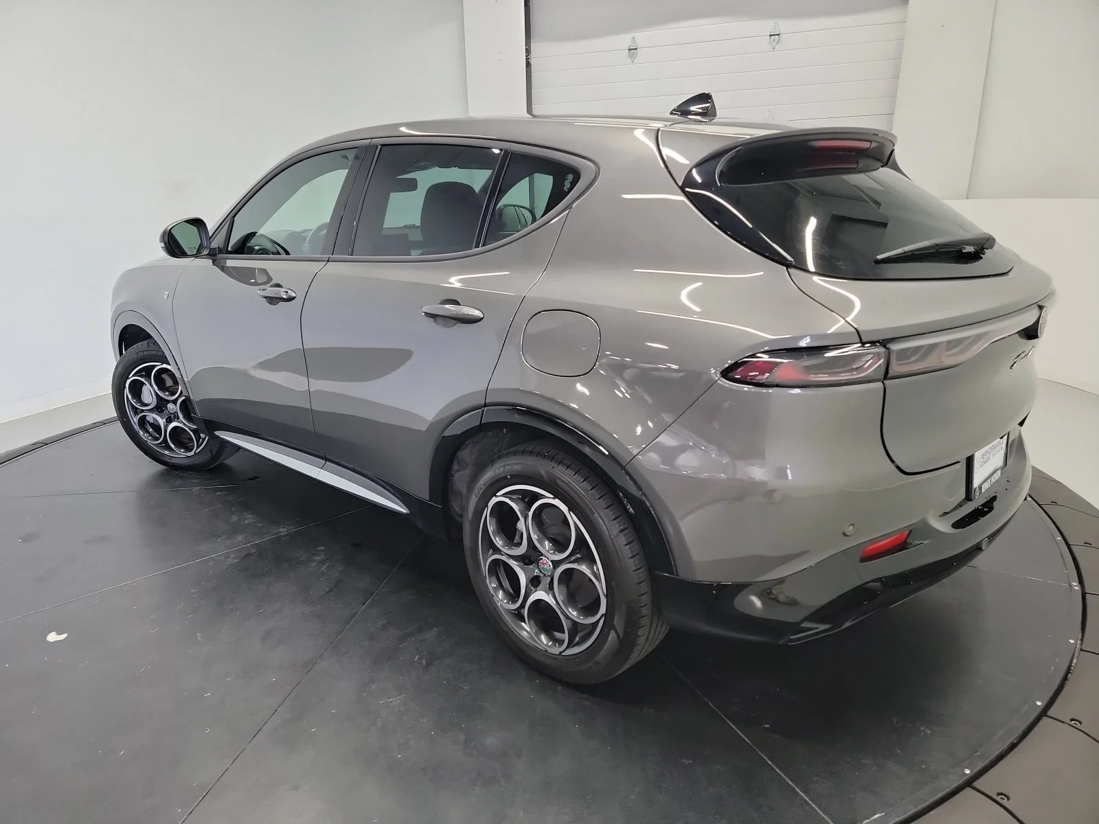 Used 2024 Grigio Ascari Metallic Alfa Romeo Ti image 5