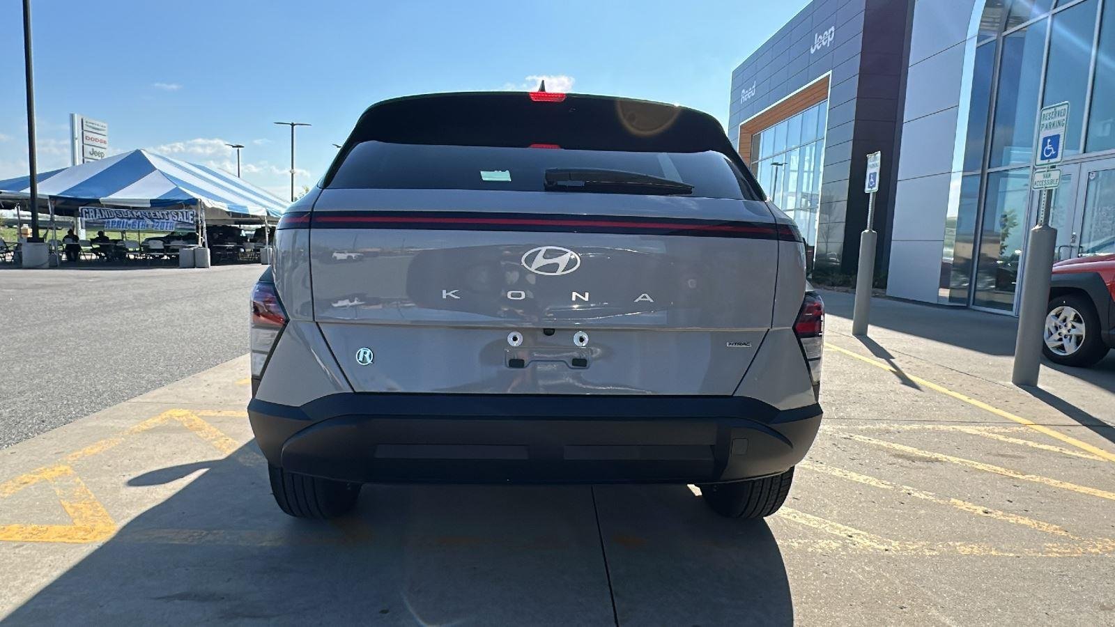 Used 2026 Cyber Gray Metallic Hyundai SEL Sport image 3