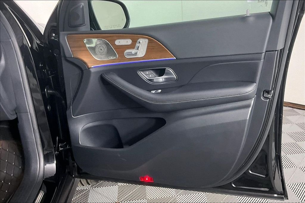 Used 2026 Black Mercedes-Benz GLE 350 image 16