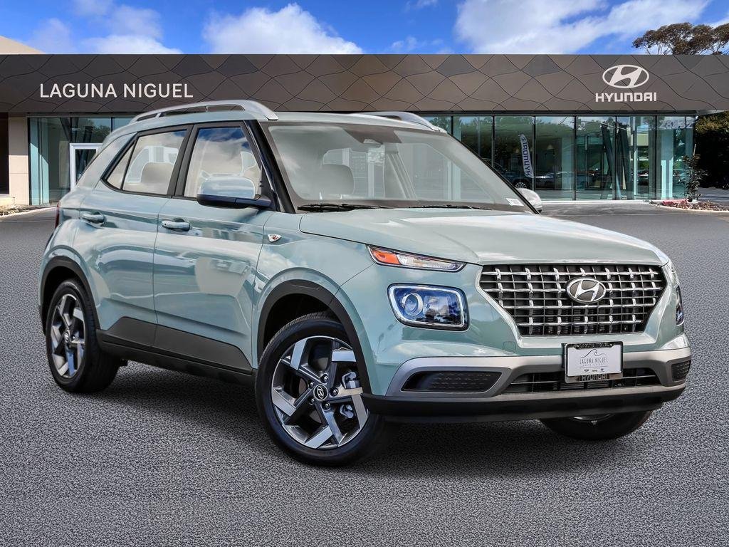 2026 Hyundai Venue SEL w/ 2-Tone Roof IVT's photo
