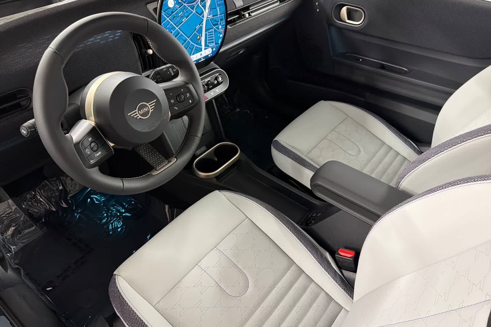 2026 MINI Hardtop 2 Door Base - Photo 11