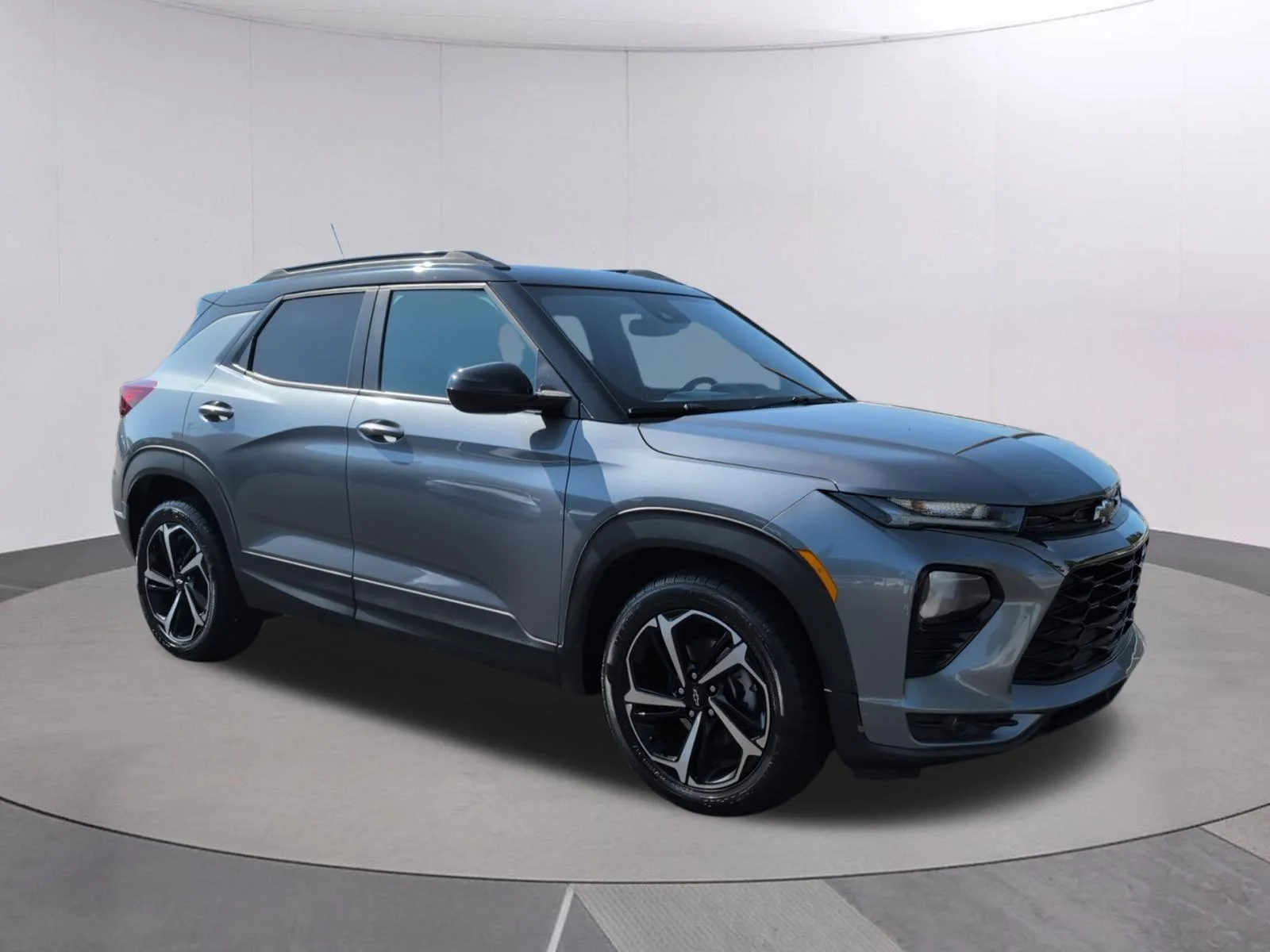 Used 2021 SATIN STEEL METALLIC Chevrolet RS image 7