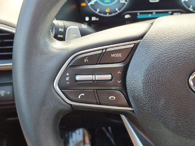 Used 2023 White Hyundai SEL image 15