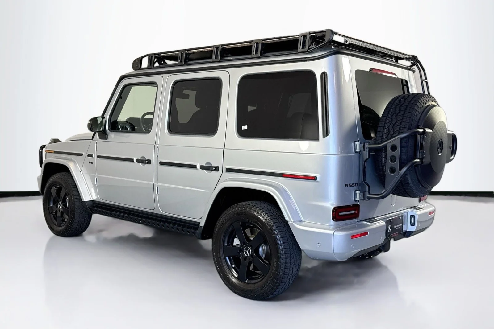 Used 2023 Iridium Silver Metallic Mercedes-Benz G 550 image 7