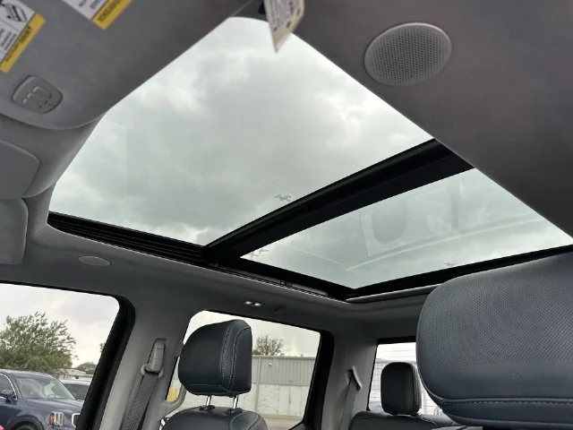 Used 2022 Black Ford Limited image 25