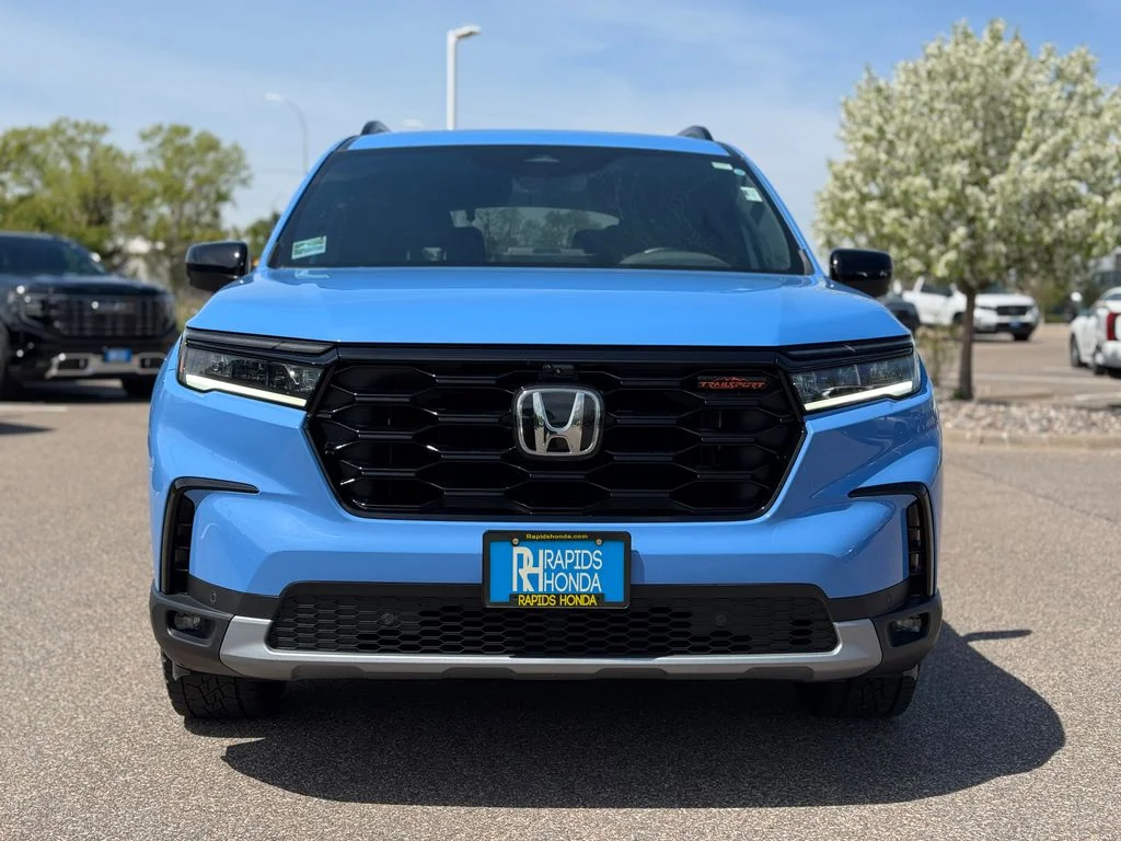Used 2024 Honda Pilot TrailSport with VIN 5FNYG1H67RB027126 for sale in Coon Rapids, Minnesota
