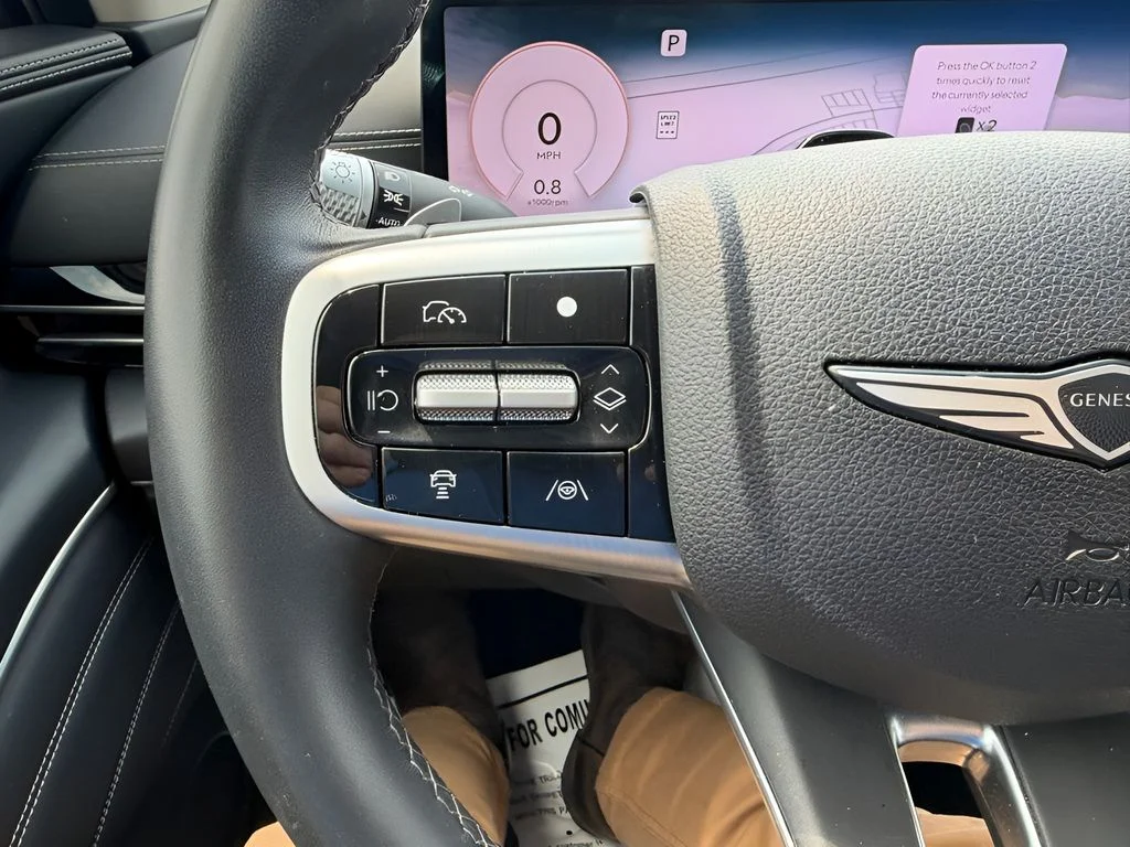 Used 2025 Gray Genesis 2.5T image 24