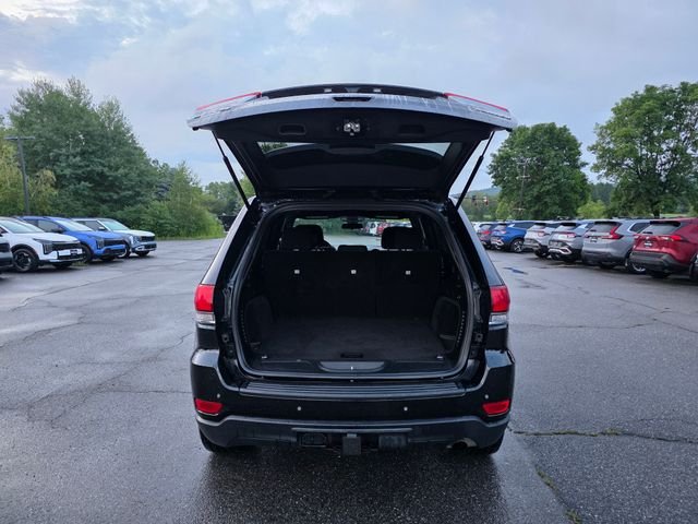 Used 2021 Diamond Black Jeep Laredo E image 10