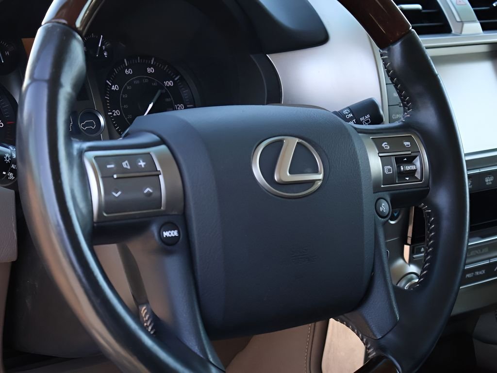Used 2019 Nightfall Mica Lexus 460 image 18