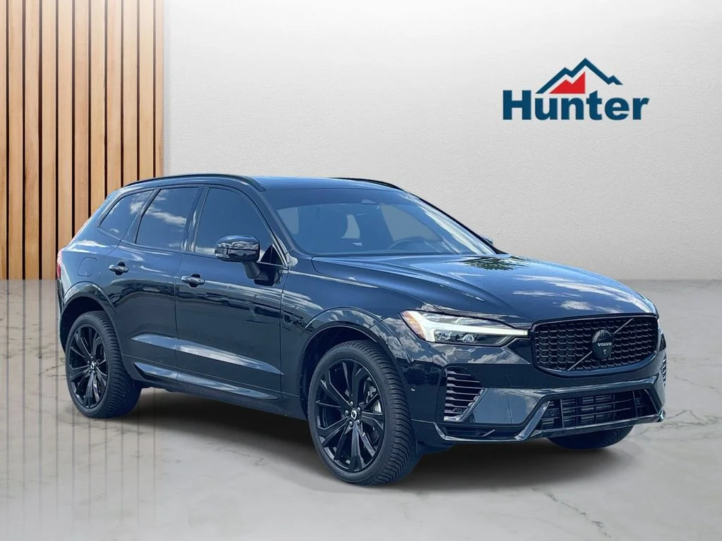 2024 Volvo XC60 T8 Ultimate Black Edition Theme AWD's photo