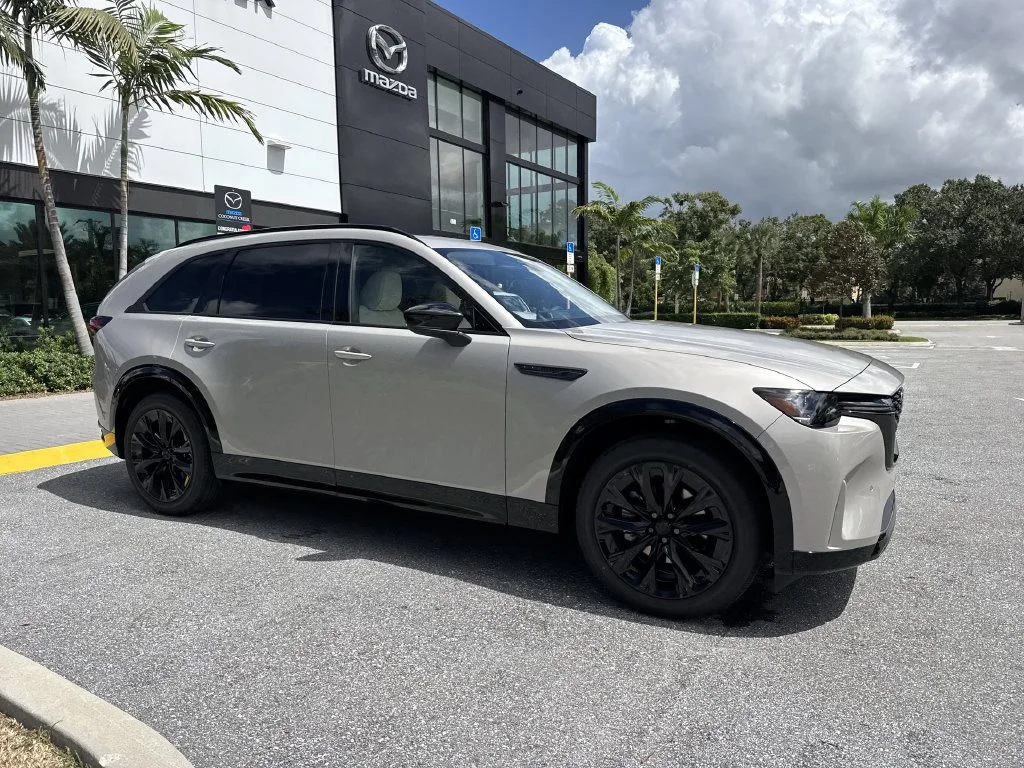 New 2026 Platinum Quartz Mazda 3.3 Turbo S Premium image 6