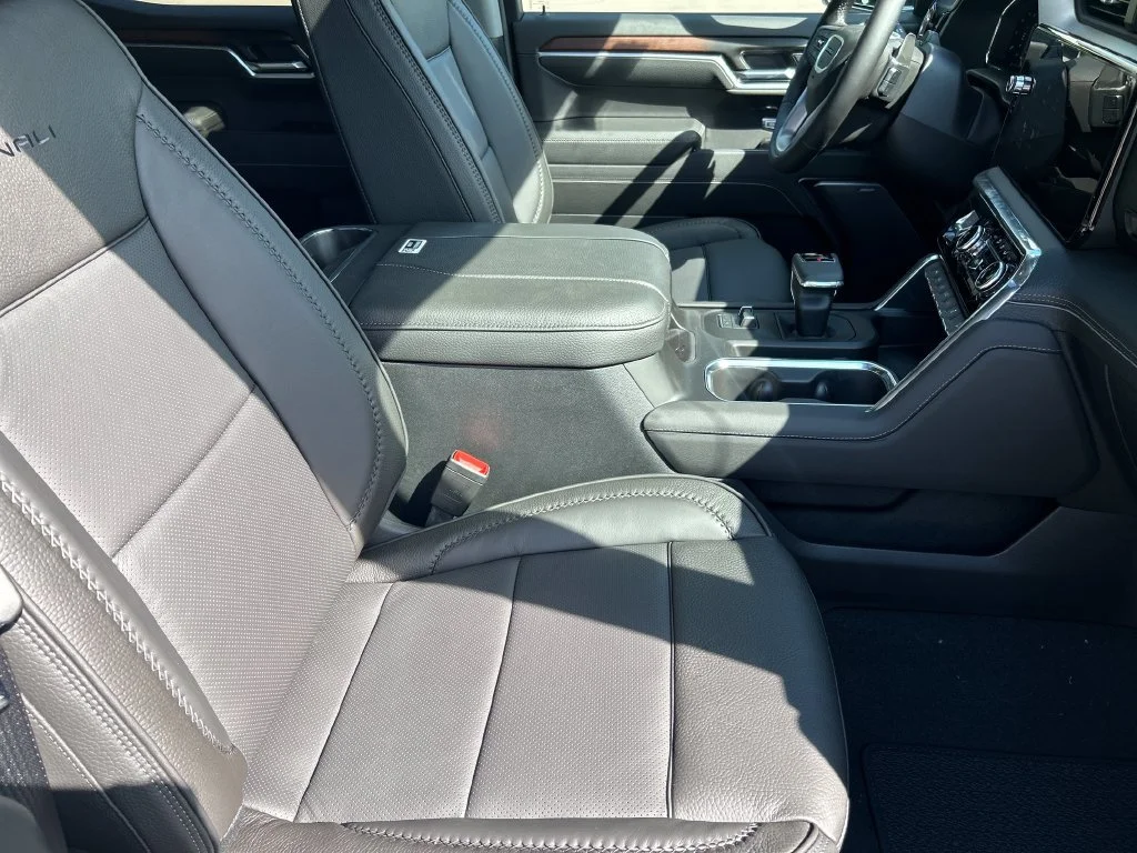 New 2026 Glacier White Tricoat GMC Denali image 37