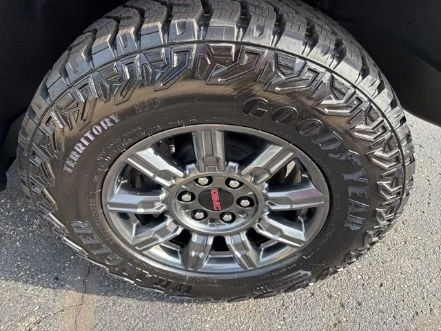 2026 GMC Sierra 1500 AT4X - Photo 13