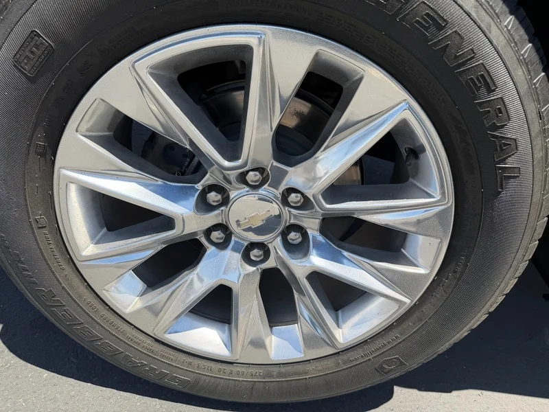 Used 2019 SHADOW GRAY METALLIC Chevrolet LTZ image 29