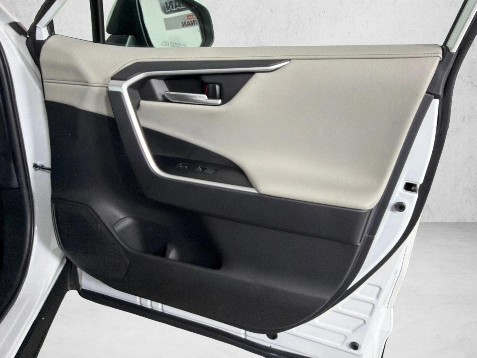Used 2023 Gray Toyota Hybrid Limited image 15