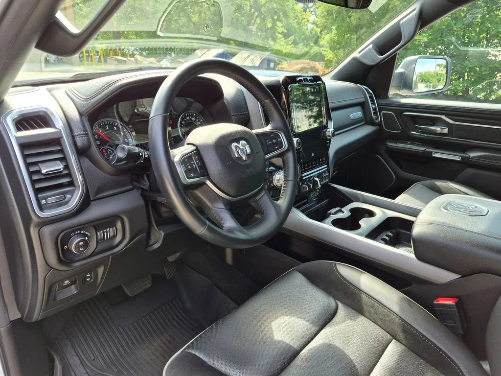 Used 2023 White Ram Laramie image 13
