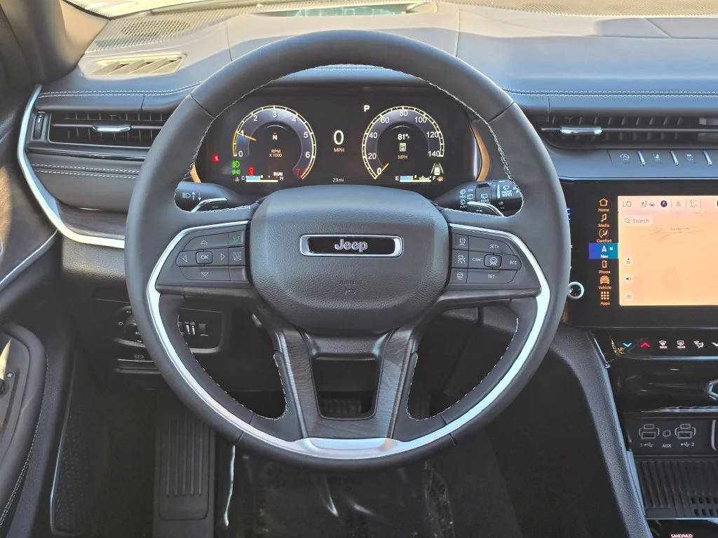 New 2027 Gray Jeep Limited Reserve image 7