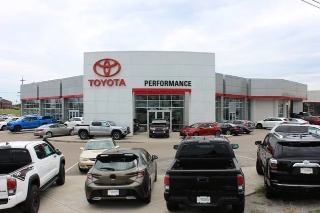Used 2024 Predawn Gray Mica Toyota SE image 9