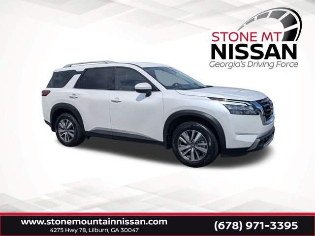 2025 Nissan Pathfinder SL