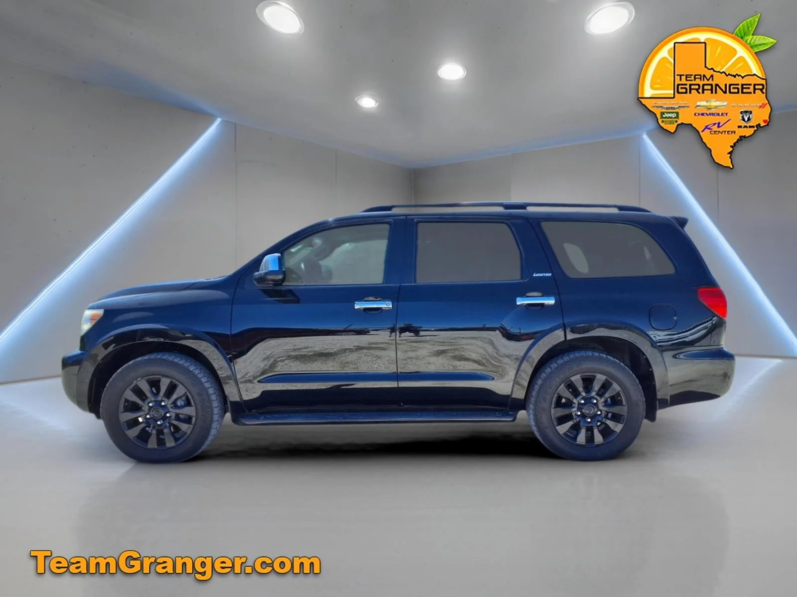 2016 Toyota Sequoia Limited - Photo 6