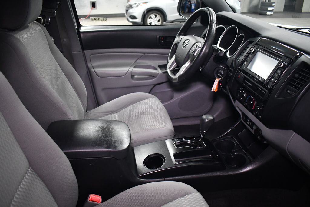 Used 2015 Super White Toyota Base image 29