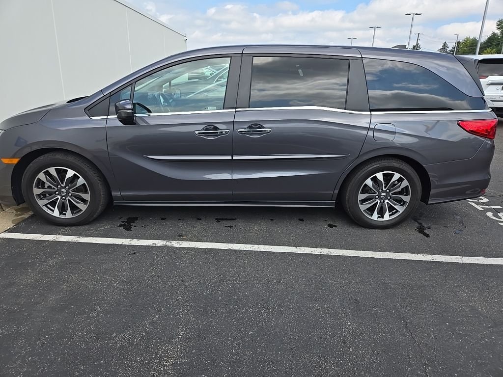 Certified Used 2023 Modern Steel Metallic Honda EX-L image 7