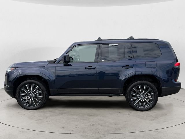 Used 2025  Lexus 550 Luxury+ image 8
