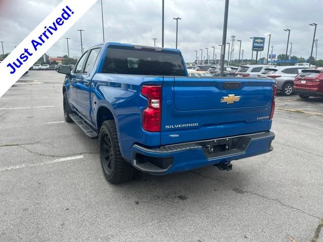 Used 2024 Blue Chevrolet Custom image 5