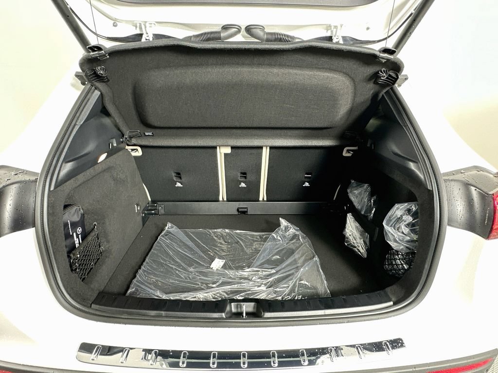 New 2026 Polar White Mercedes-Benz GLA 250 image 58