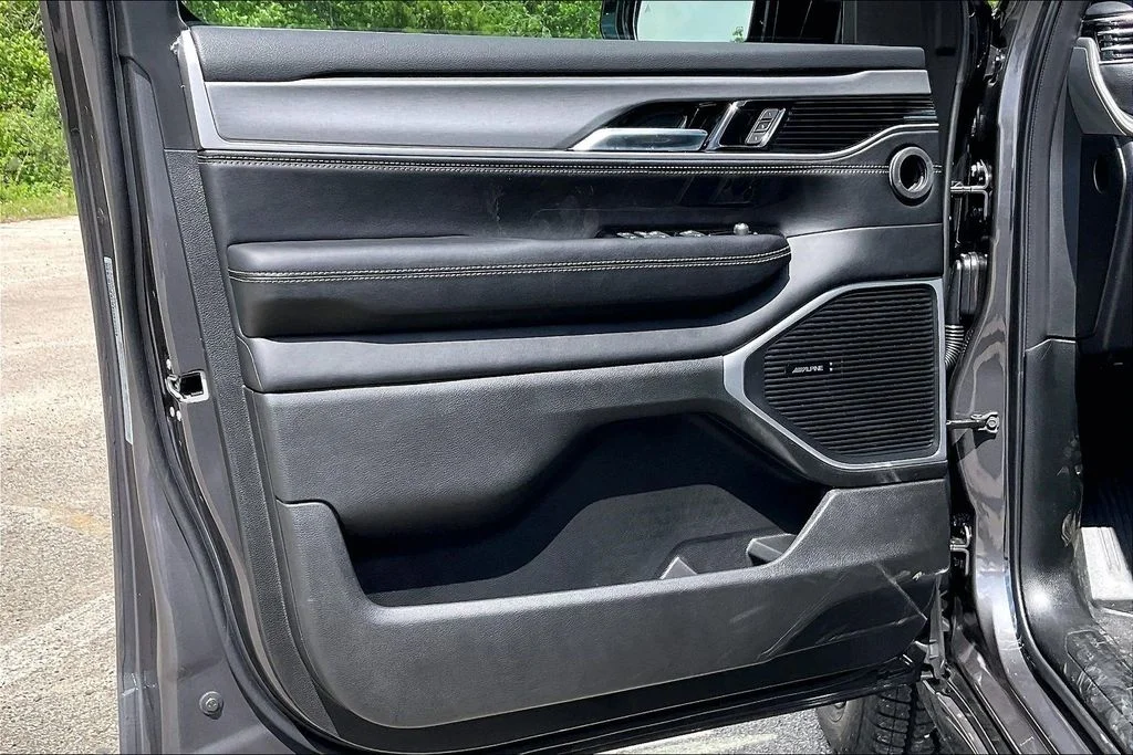 New 2026 Jeep Grand Wagoneer Upland 4D Sport Utility