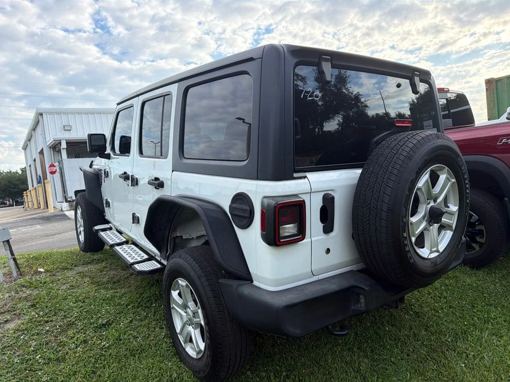 Used 2019 White Jeep Unlimited Sport S image 5