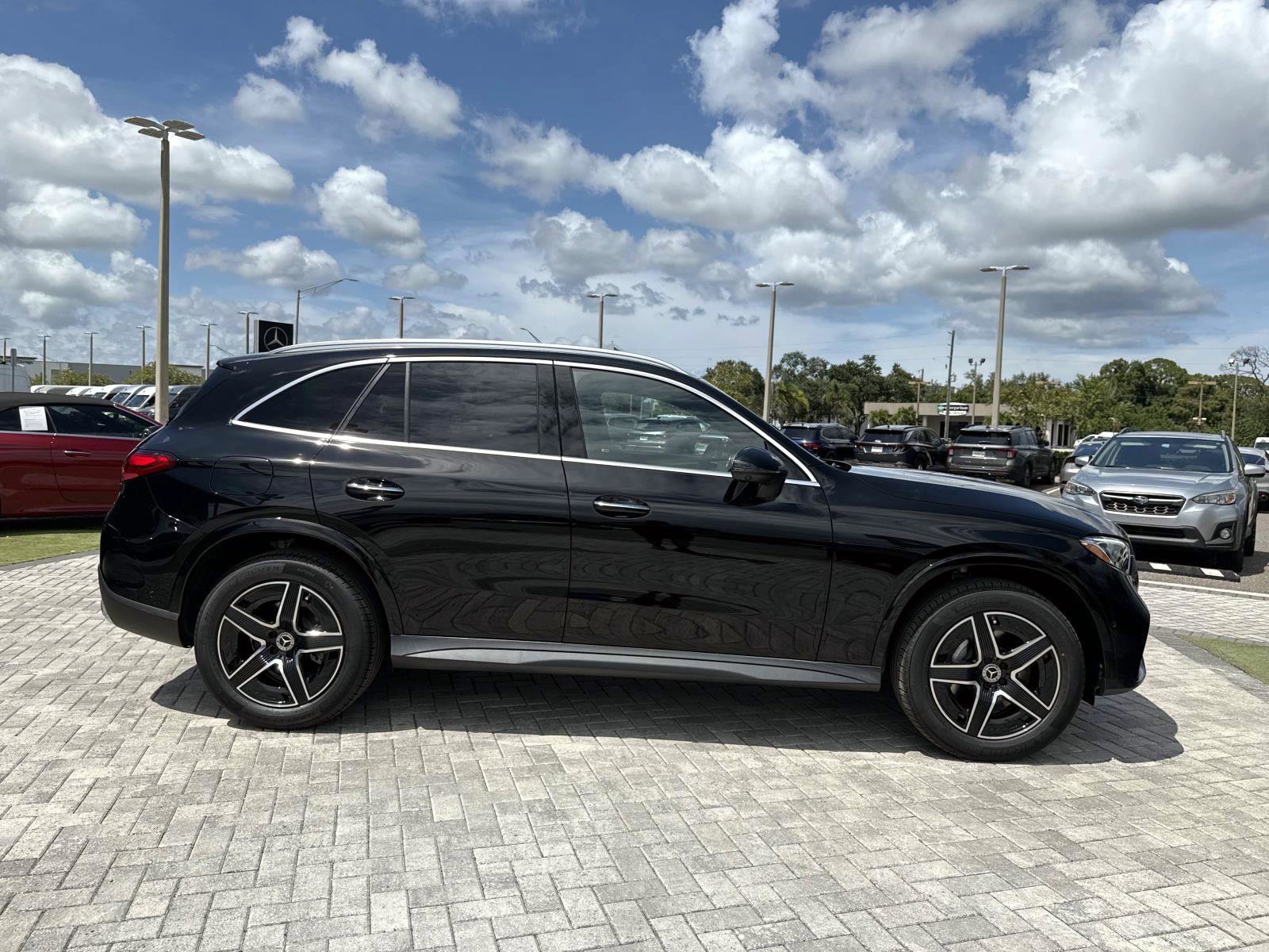 New 2026 Black Mercedes-Benz 300 SUV image 6