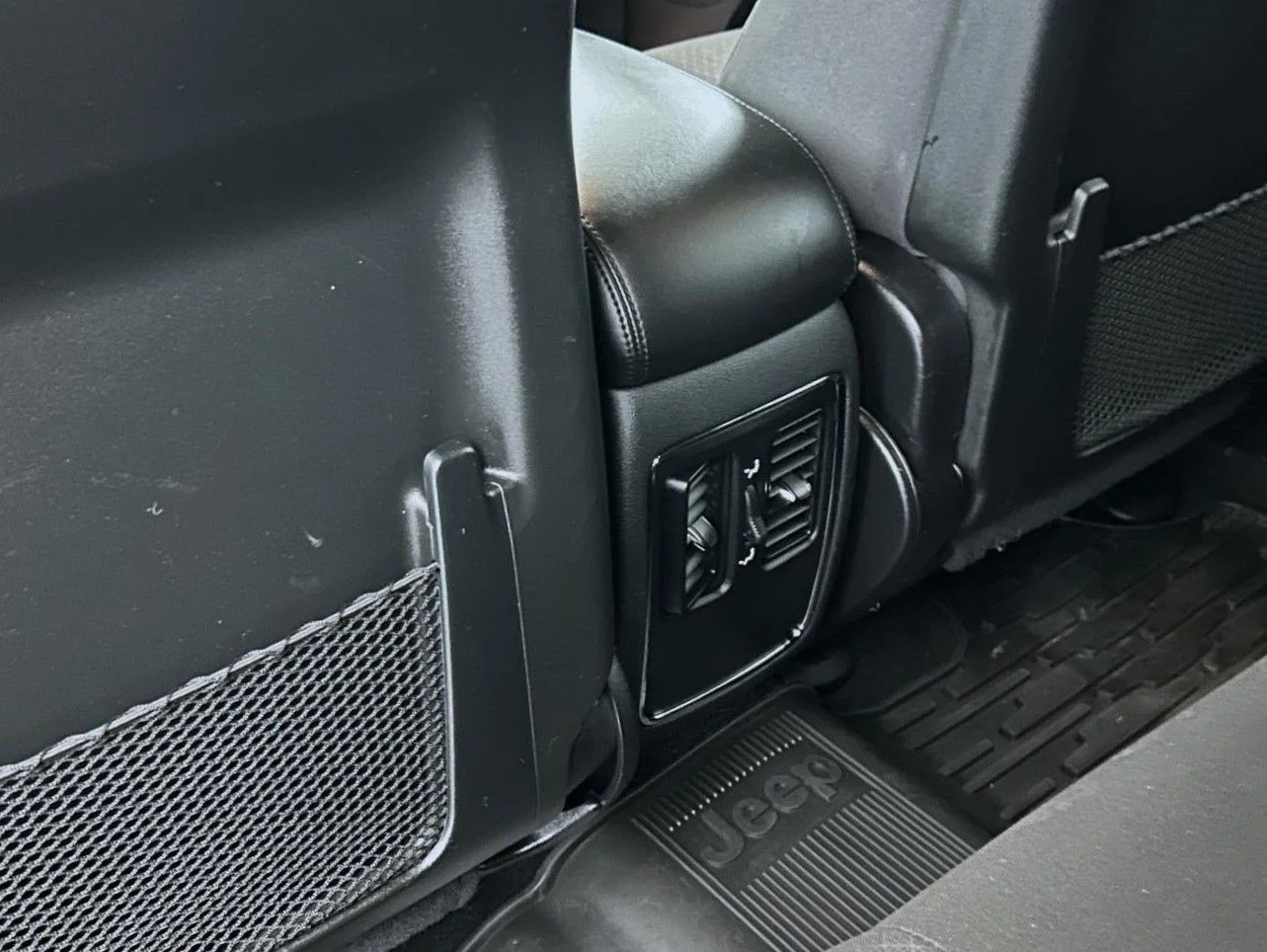 Used 2019 Silver Jeep Laredo E image 21