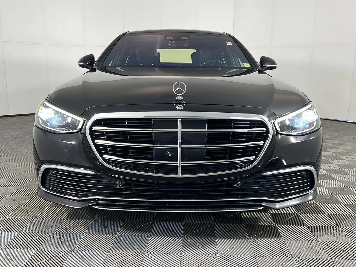 Used 2021 Black Mercedes-Benz S 580 image 13