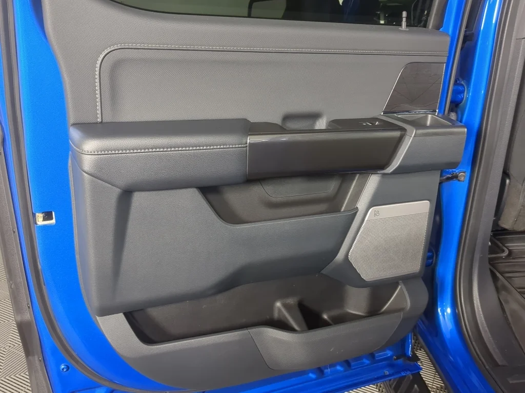 Used 2021 Velocity Blue Metallic Ford XLT image 15