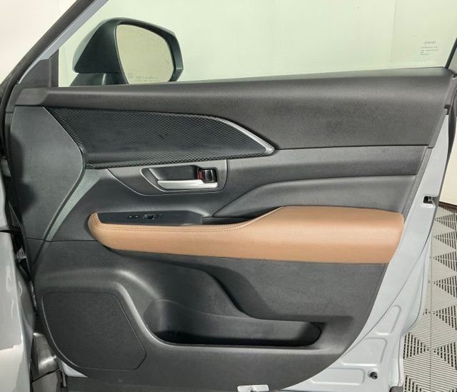 Used 2026 Silver Toyota MAX Platinum image 30