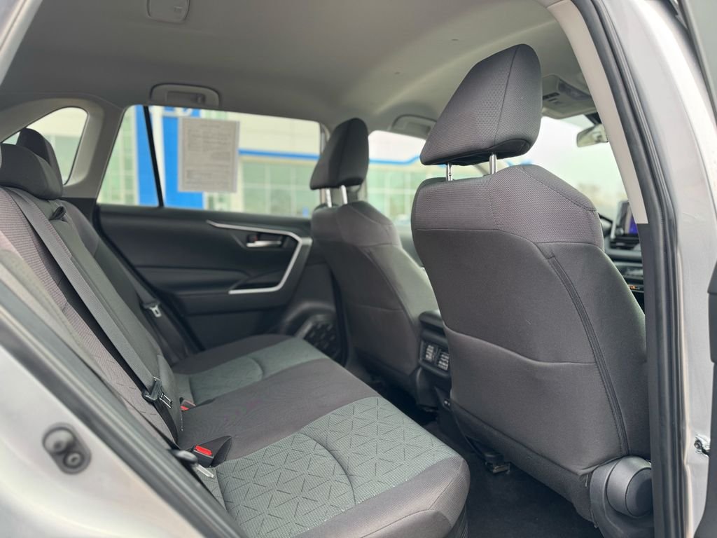 Used 2025 Silver Sky Metallic Toyota XLE image 25